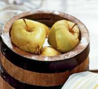 Фото Сделать домашнюю заготовку на зиму Моченые яблоки