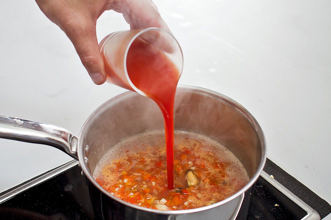 добавление томатного сока
