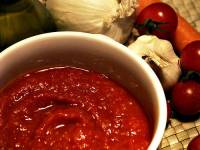 Фото Пряный томатный соус на зиму