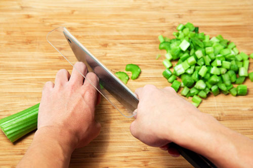 Полезный аксессуар для кухонного ножа
